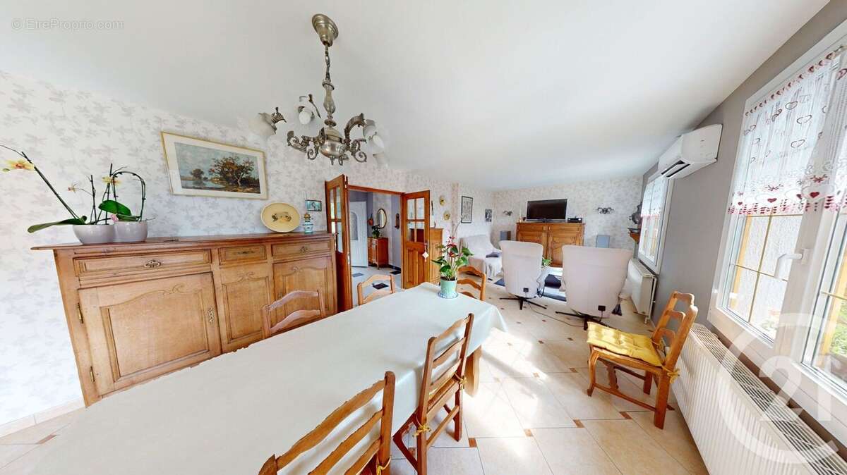 Maison à SERAUCOURT-LE-GRAND