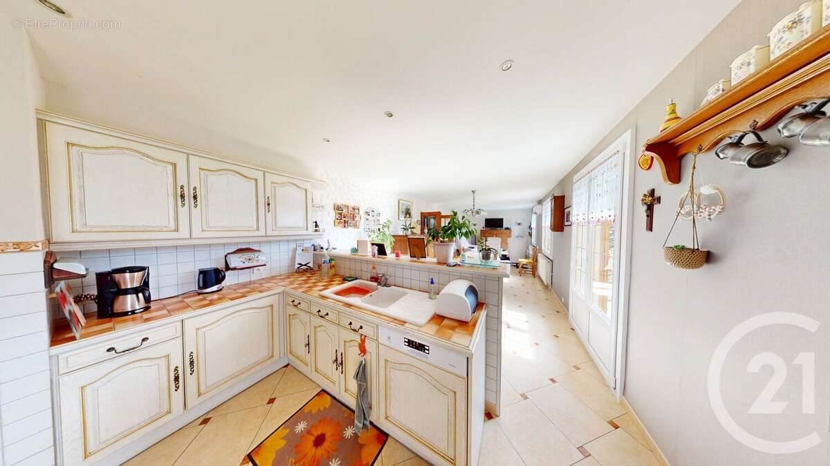 Maison à SERAUCOURT-LE-GRAND