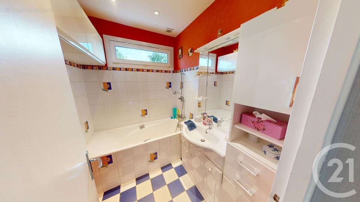 Maison à SERAUCOURT-LE-GRAND