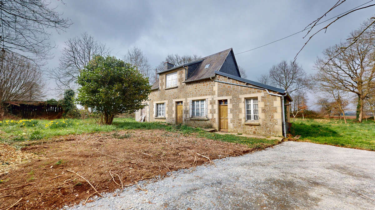 Maison à ISIGNY-LE-BUAT