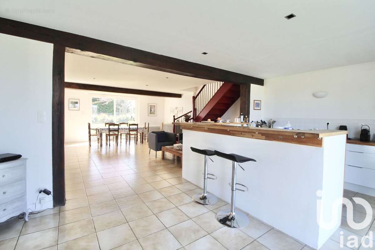 Photo 6 - Maison à VILLENEUVE-SUR-YONNE