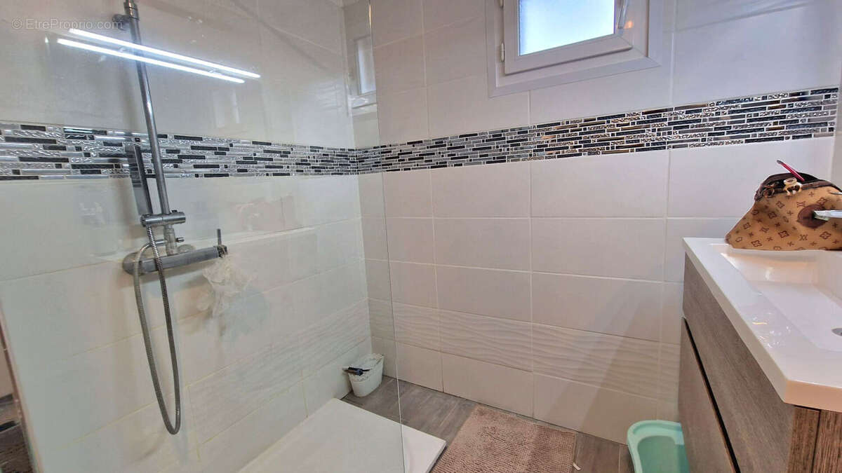 Appartement à MANTES-LA-JOLIE