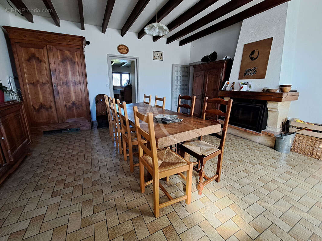 Maison à LES HERBIERS