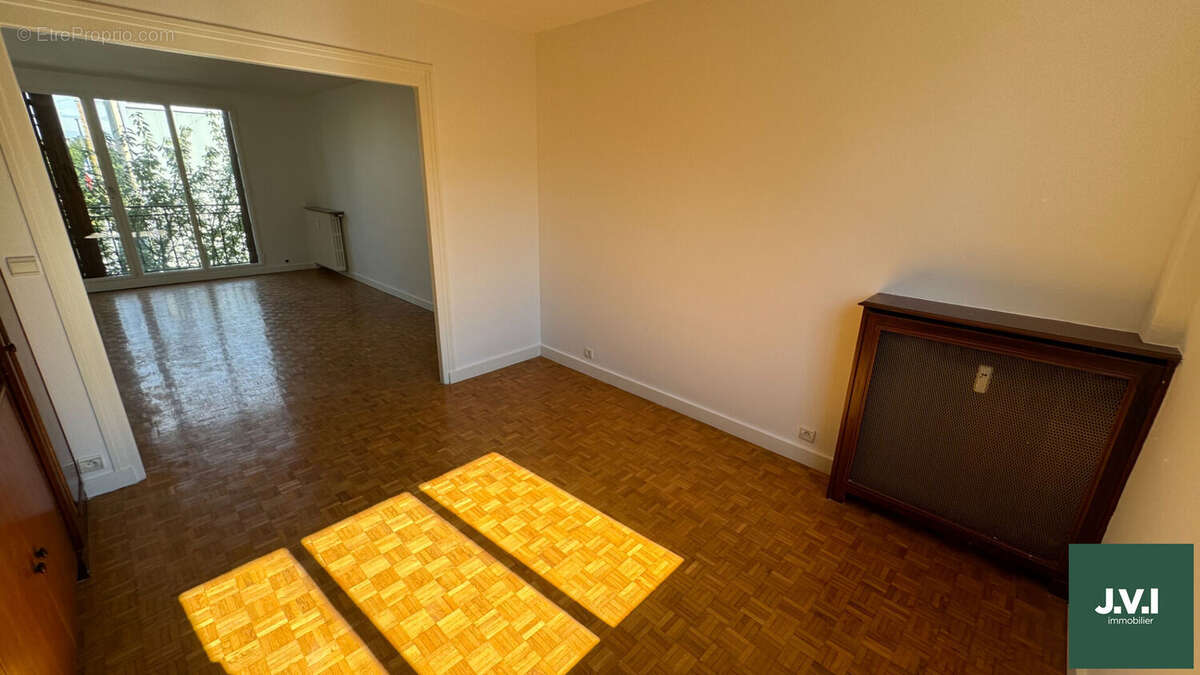 Appartement à ENGHIEN-LES-BAINS