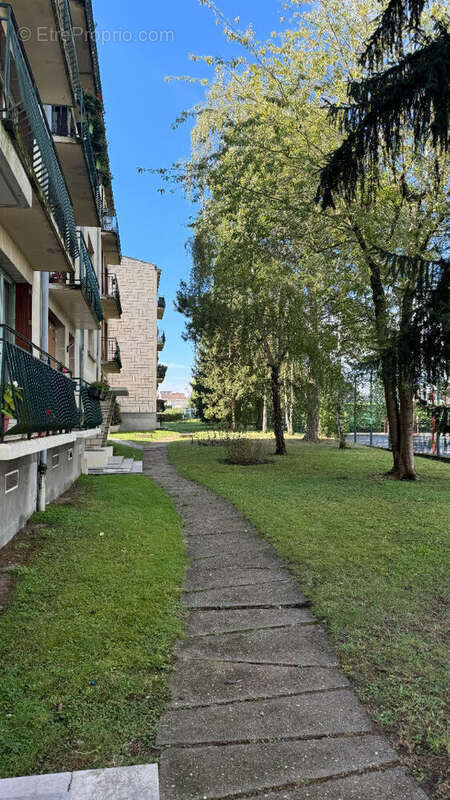 Appartement à ENGHIEN-LES-BAINS