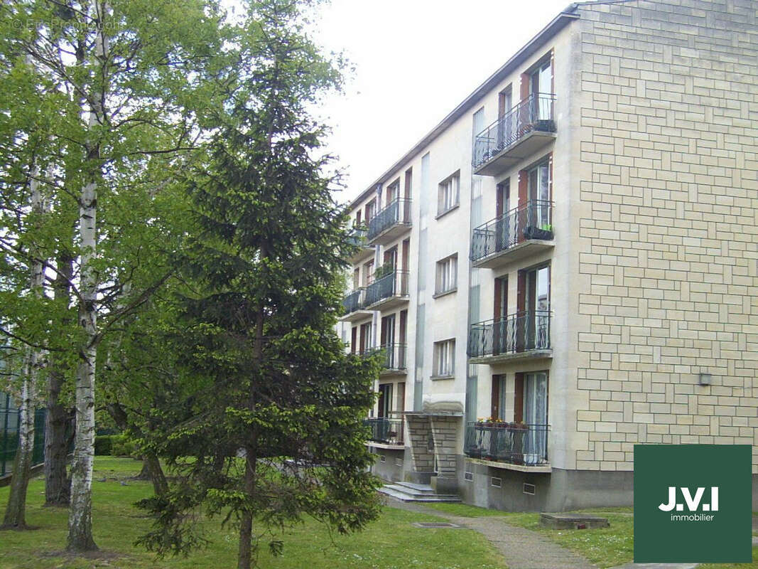 Appartement à ENGHIEN-LES-BAINS