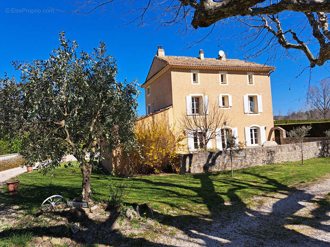 Maison à MALAUCENE