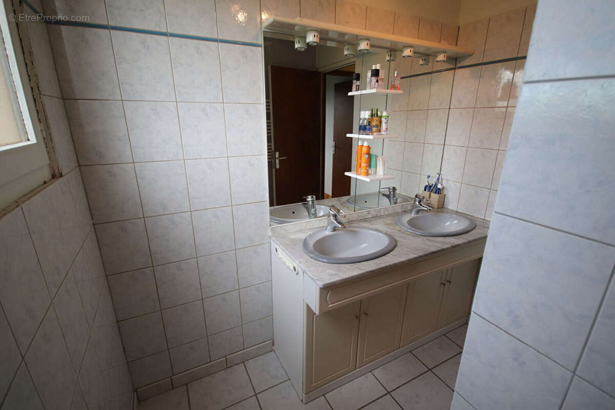 Maison à SAINT-LEOPARDIN-D&#039;AUGY