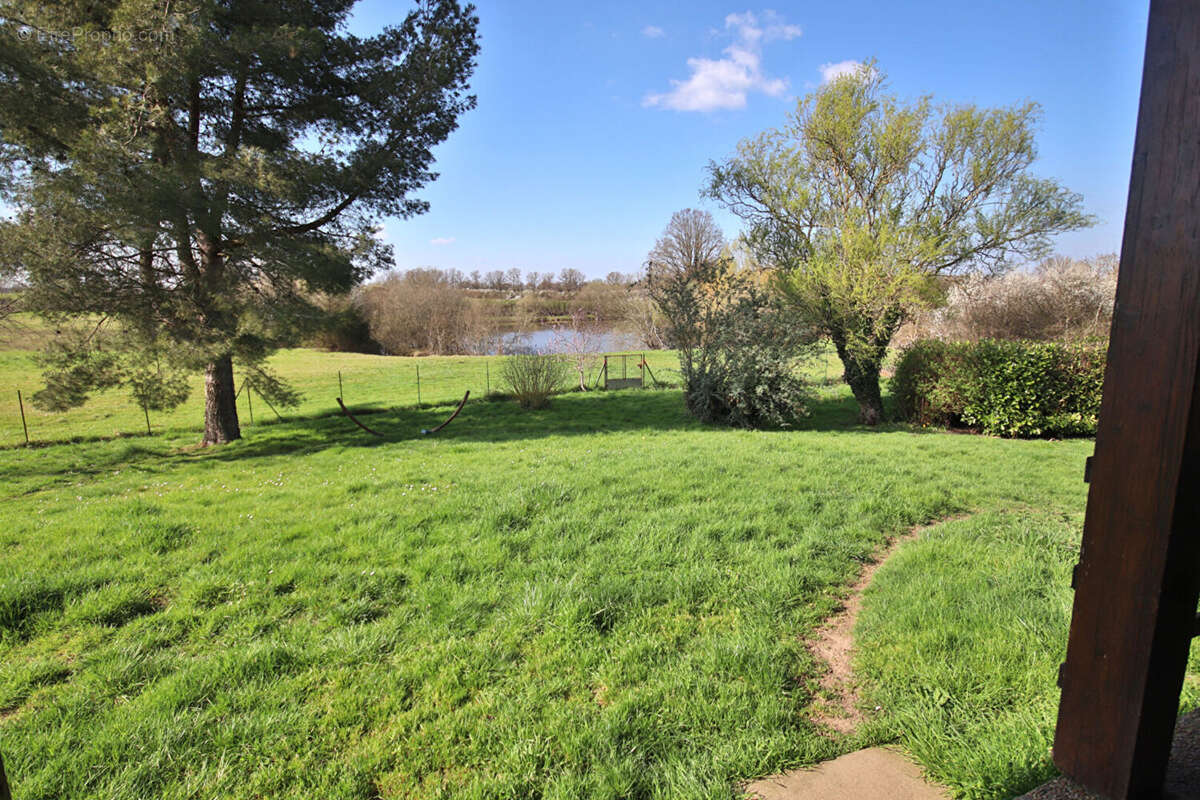 Maison à SAINT-LEOPARDIN-D&#039;AUGY