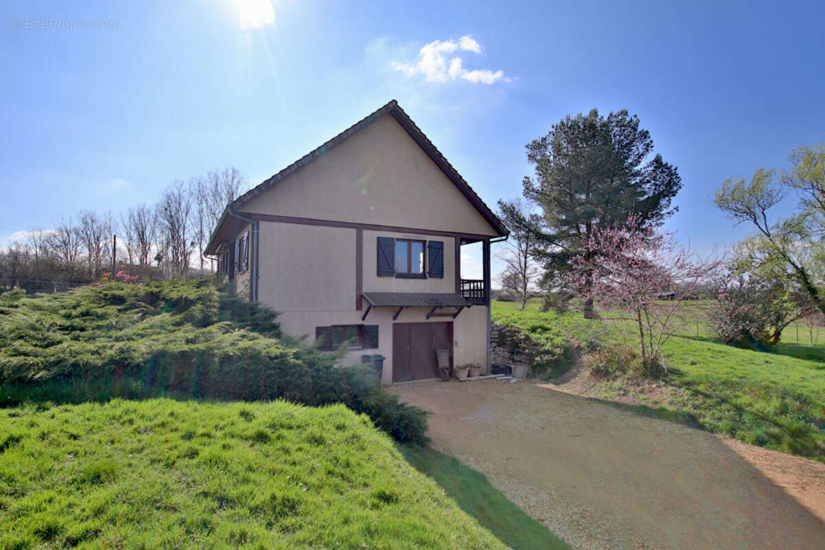 Maison à SAINT-LEOPARDIN-D&#039;AUGY