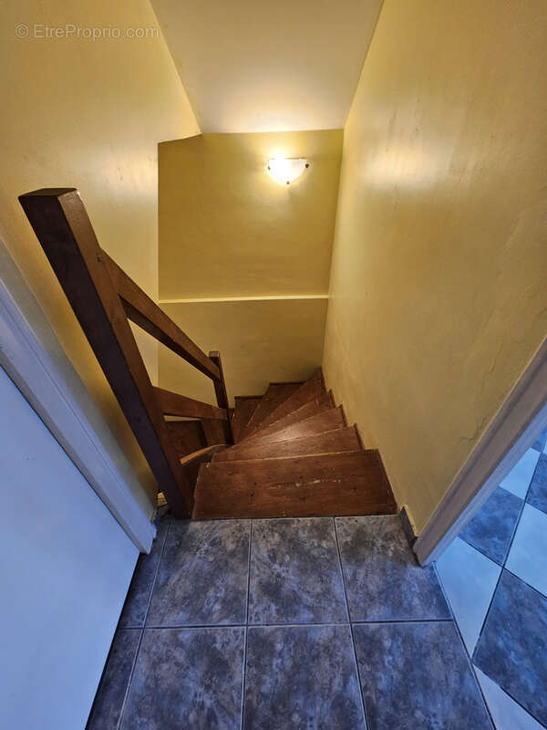 Maison à PEYRAT-LE-CHATEAU