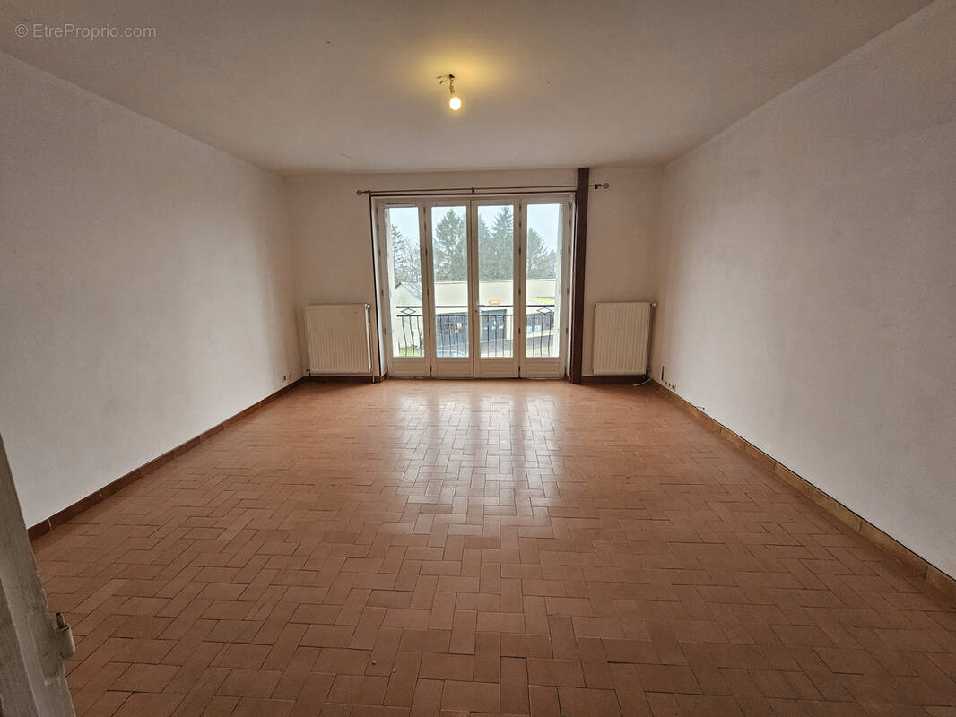 Maison à PEYRAT-LE-CHATEAU