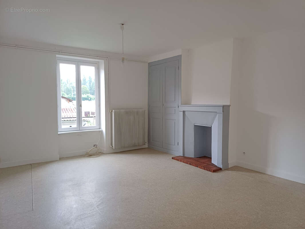 Appartement à THIERS