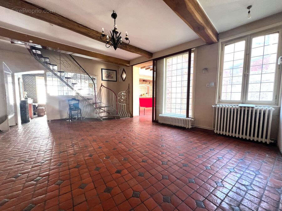 Maison à SAINT-AMAND-LES-EAUX