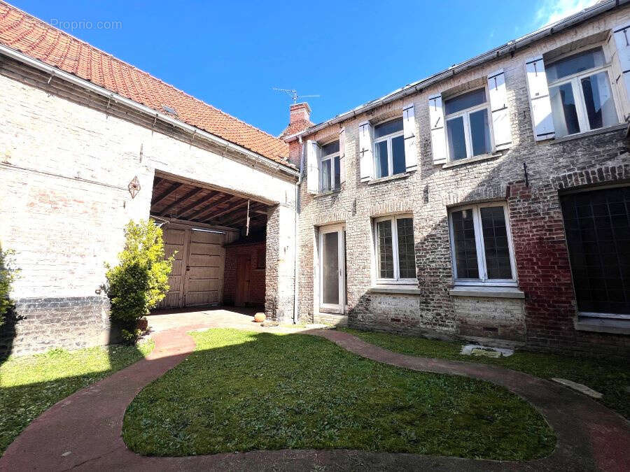 Maison à SAINT-AMAND-LES-EAUX