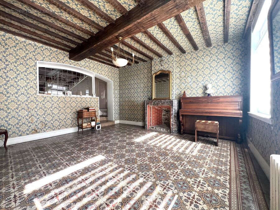 Maison à SAINT-AMAND-LES-EAUX