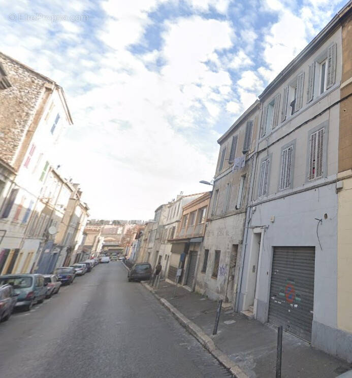 Appartement à MARSEILLE-3E