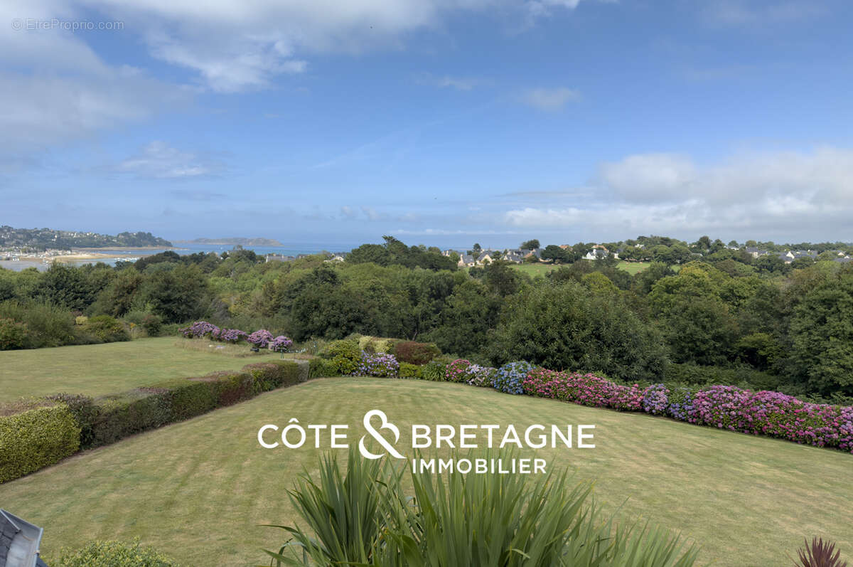 Maison à SAINT-QUAY-PERROS