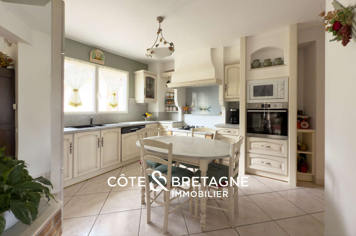 Maison à SAINT-QUAY-PERROS