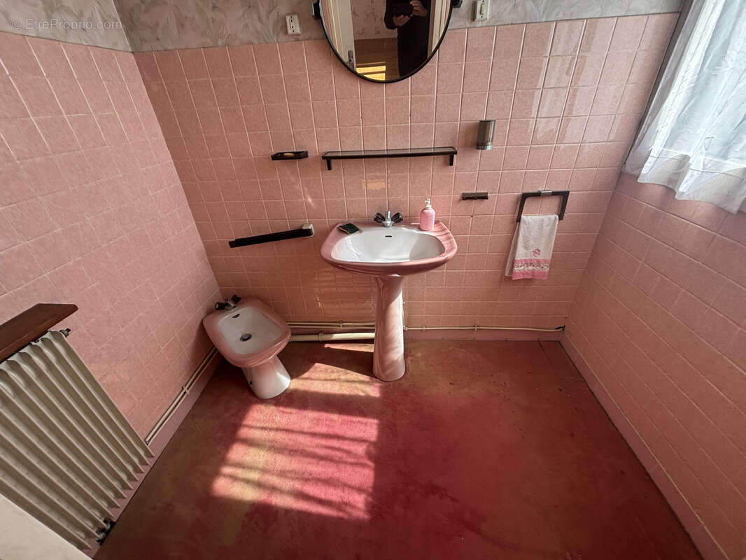 Maison à SAINTE-GENEVIEVE-DES-BOIS