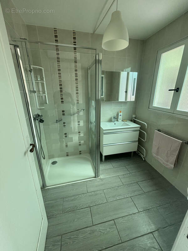 Maison à SAINTE-GENEVIEVE-DES-BOIS