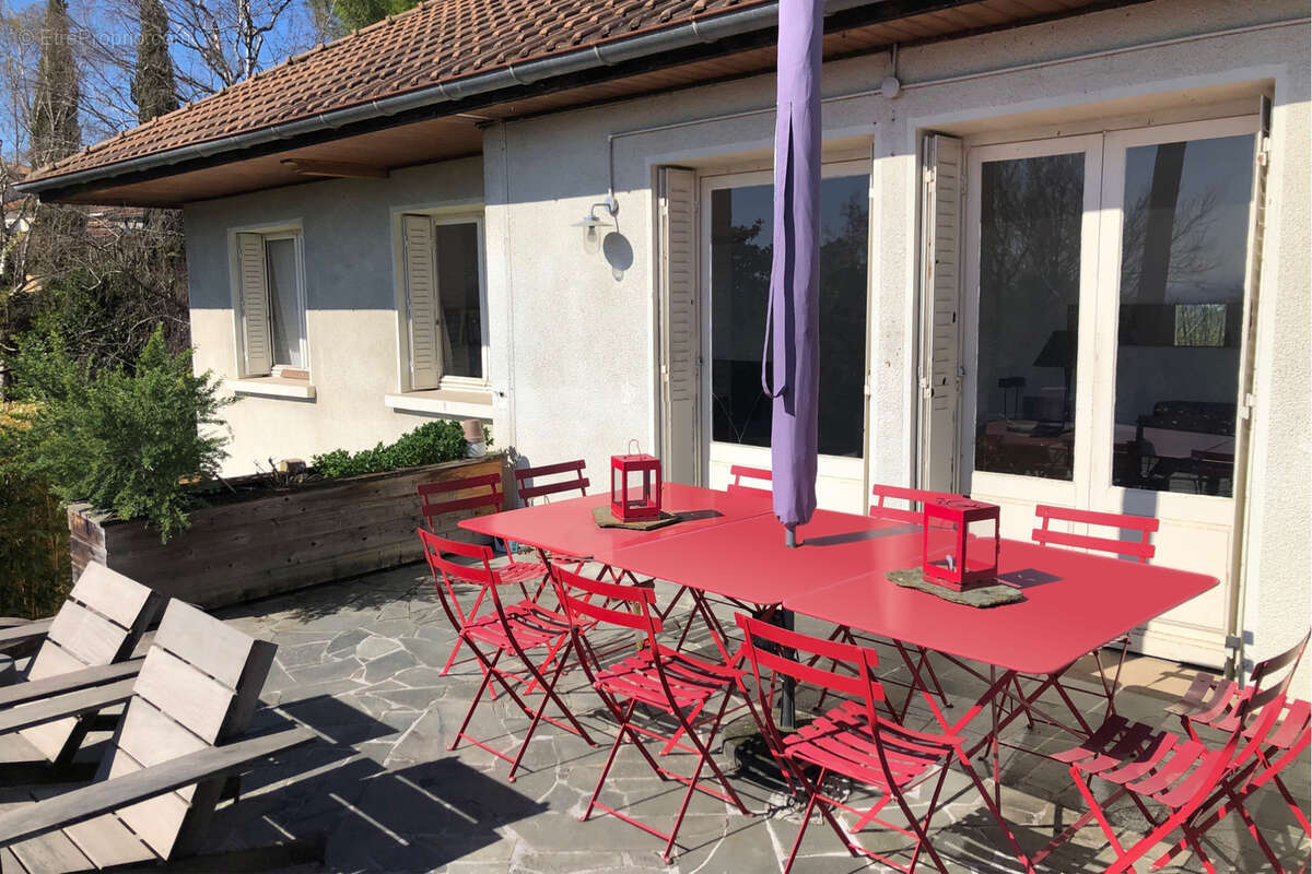 Maison à SAINT-CYR-AU-MONT-D&#039;OR