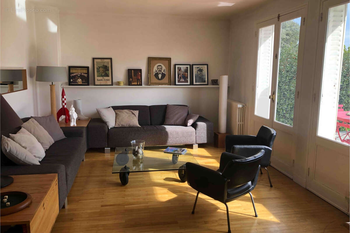 Maison à SAINT-CYR-AU-MONT-D&#039;OR