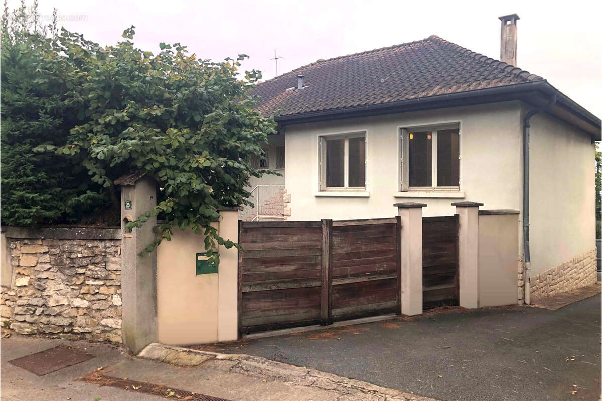 Maison à SAINT-CYR-AU-MONT-D&#039;OR