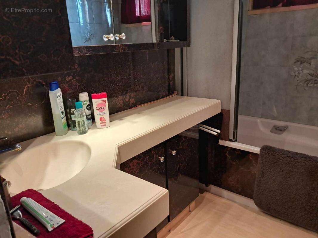 Maison à SAINT-PRYVE-SAINT-MESMIN