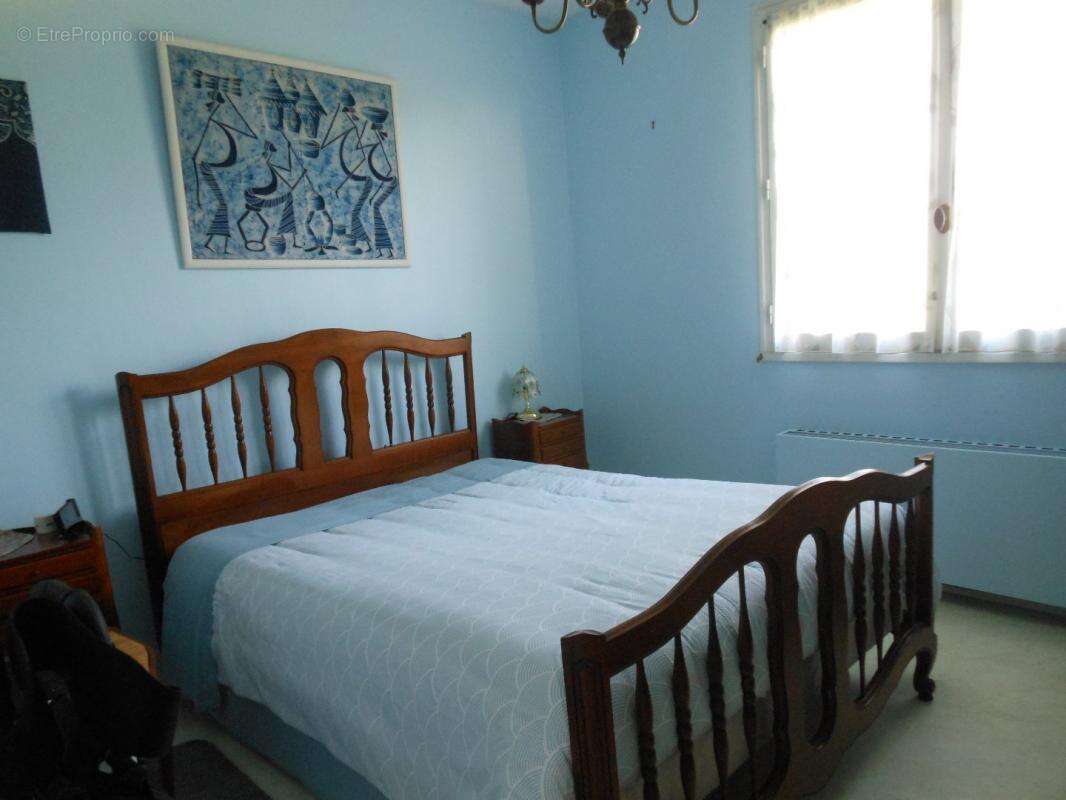 Maison à SAINT-PRYVE-SAINT-MESMIN