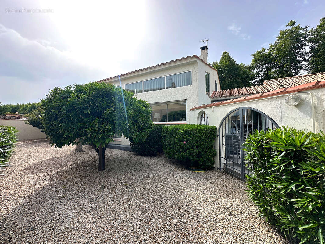 Maison à SAINT-CYPRIEN