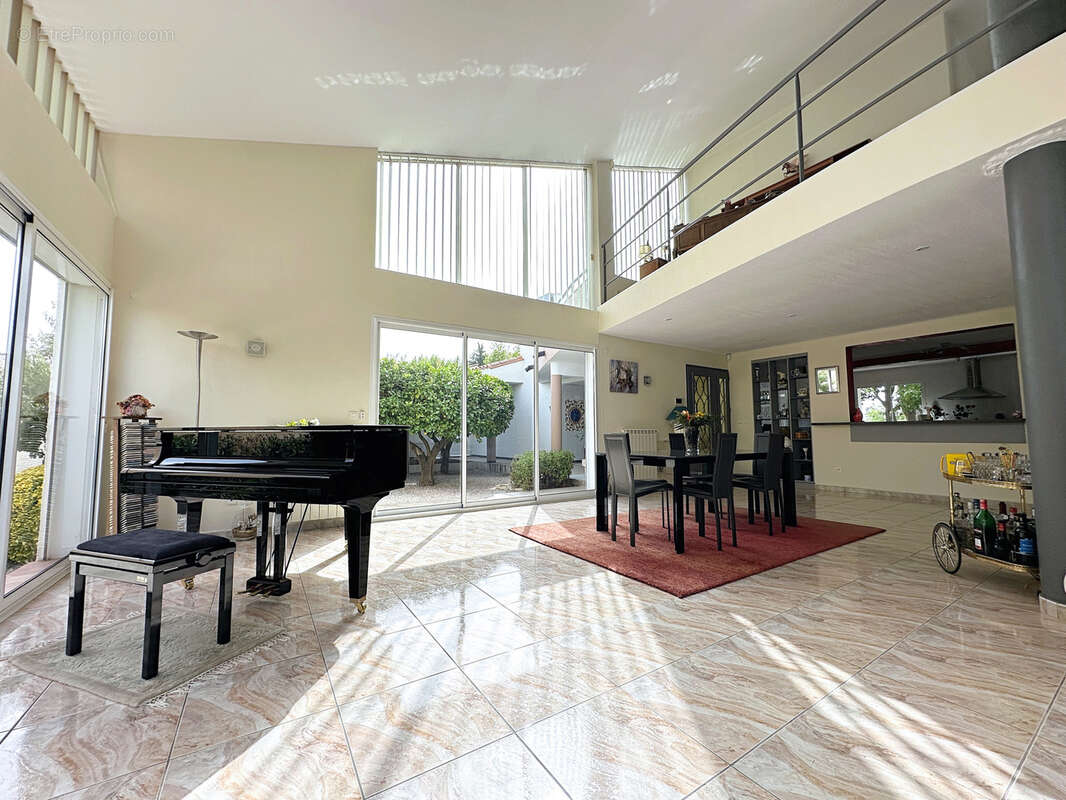 Maison à SAINT-CYPRIEN