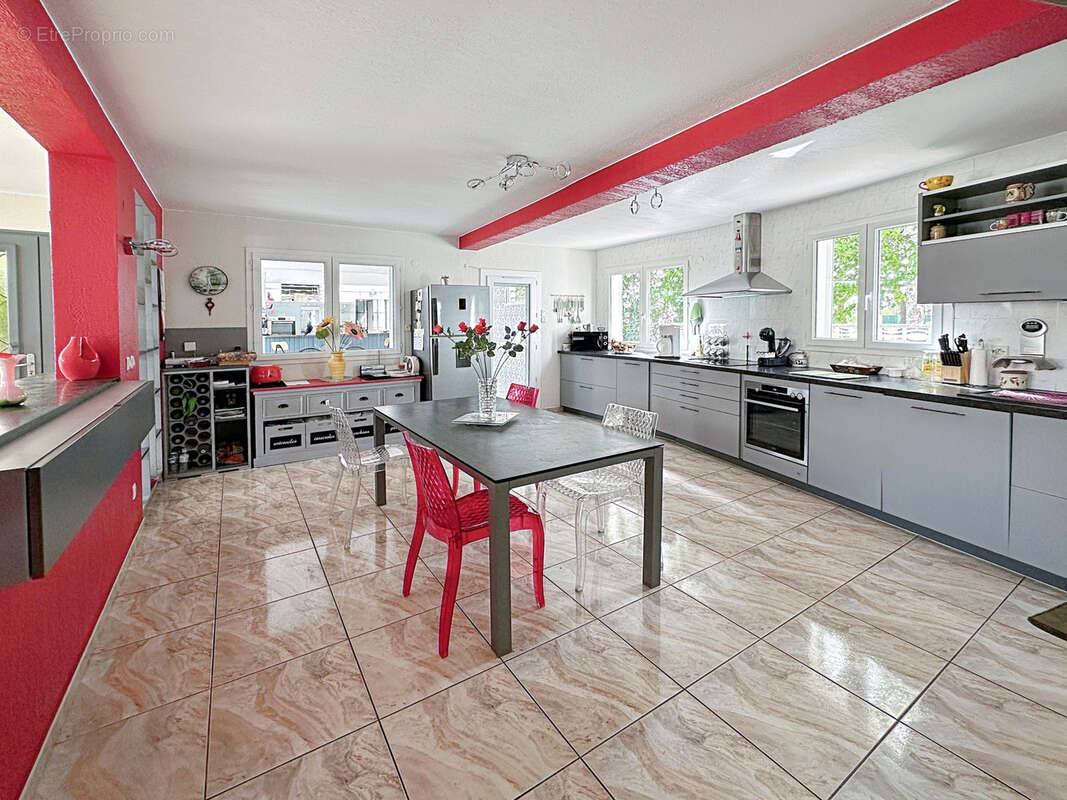 Maison à SAINT-CYPRIEN