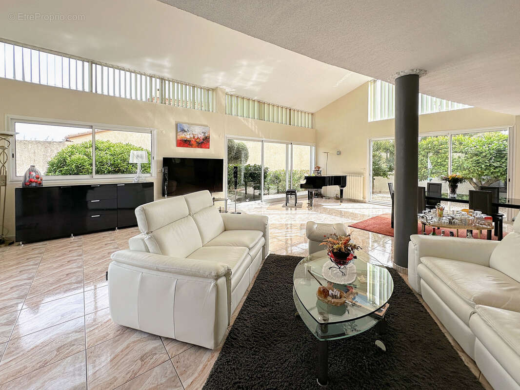 Maison à SAINT-CYPRIEN