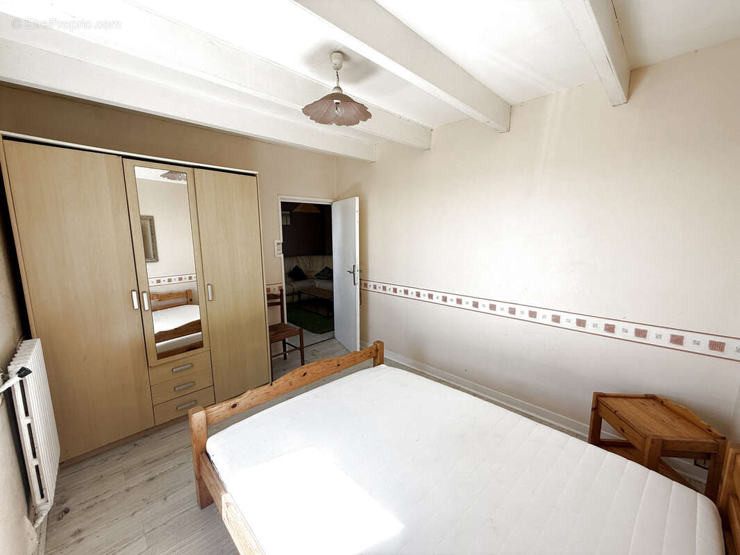 Maison à PLOUNEOUR-TREZ