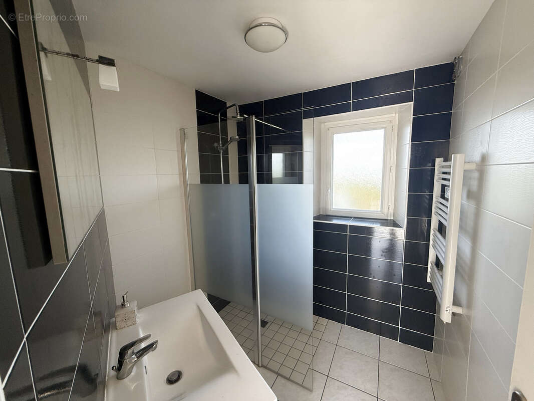 Maison à PLOUNEOUR-TREZ