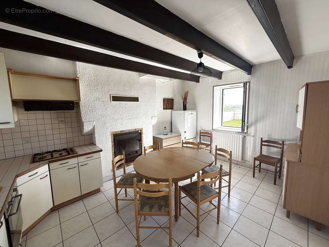 Maison à PLOUNEOUR-TREZ