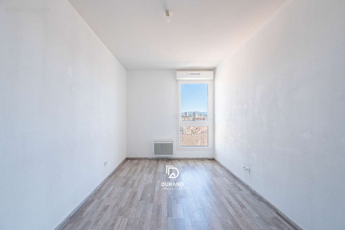 Appartement à MARSEILLE-15E
