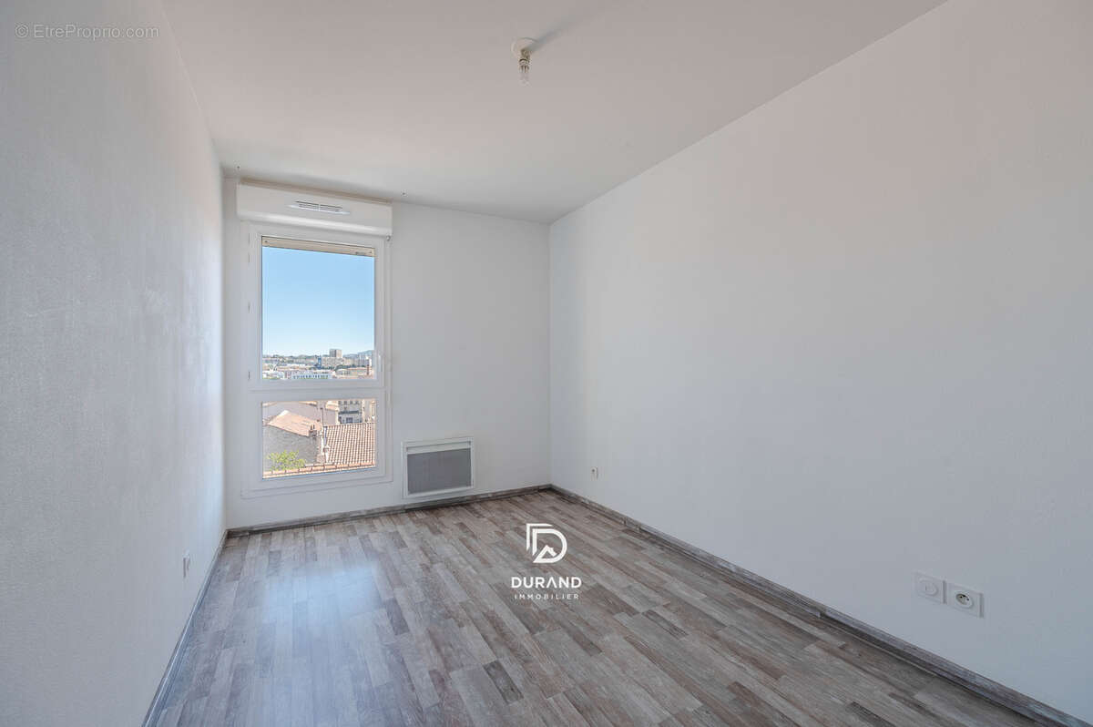 Appartement à MARSEILLE-15E