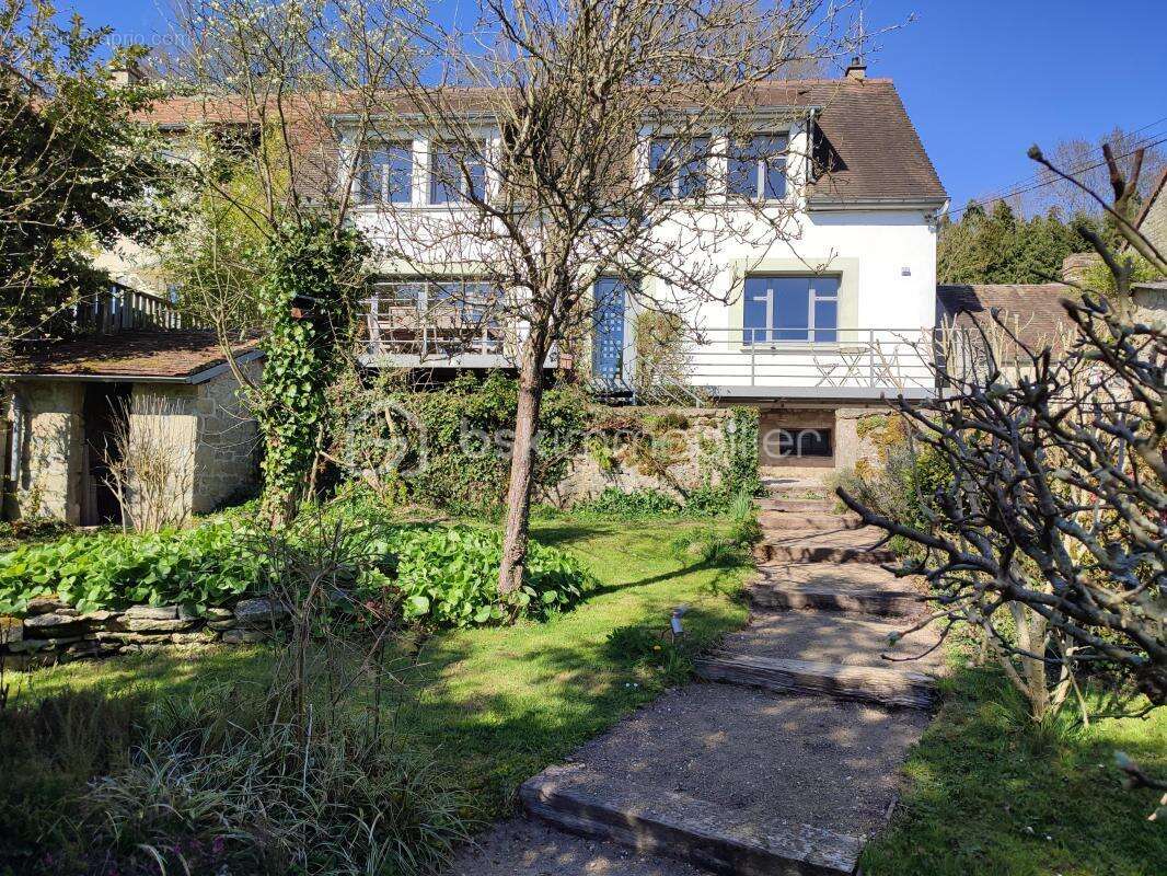 Maison à CONDE-SUR-SARTHE