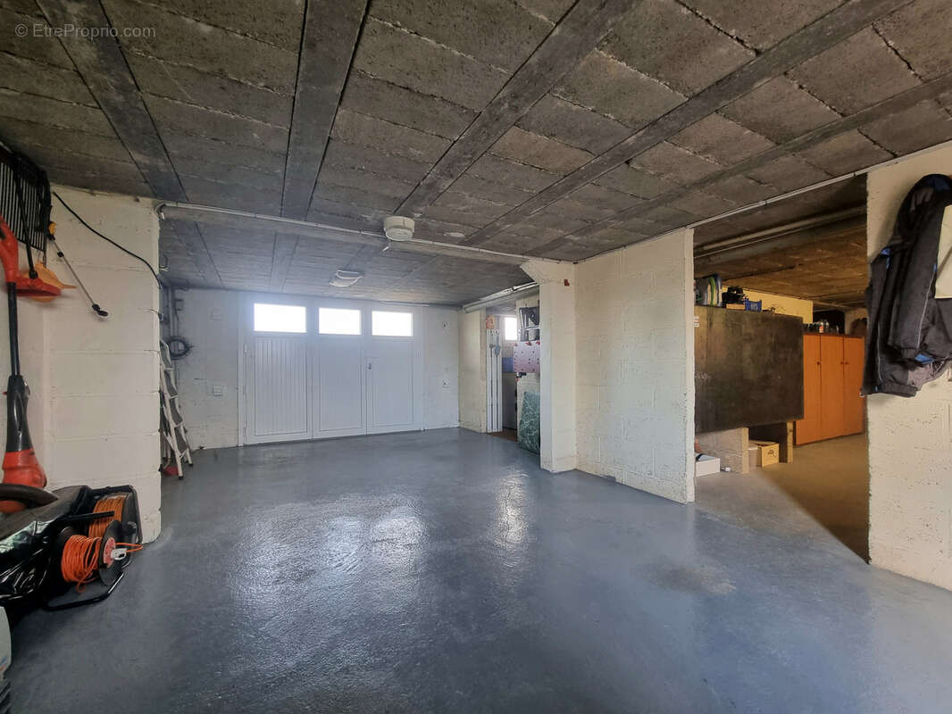 Maison à SAINT-ERBLON