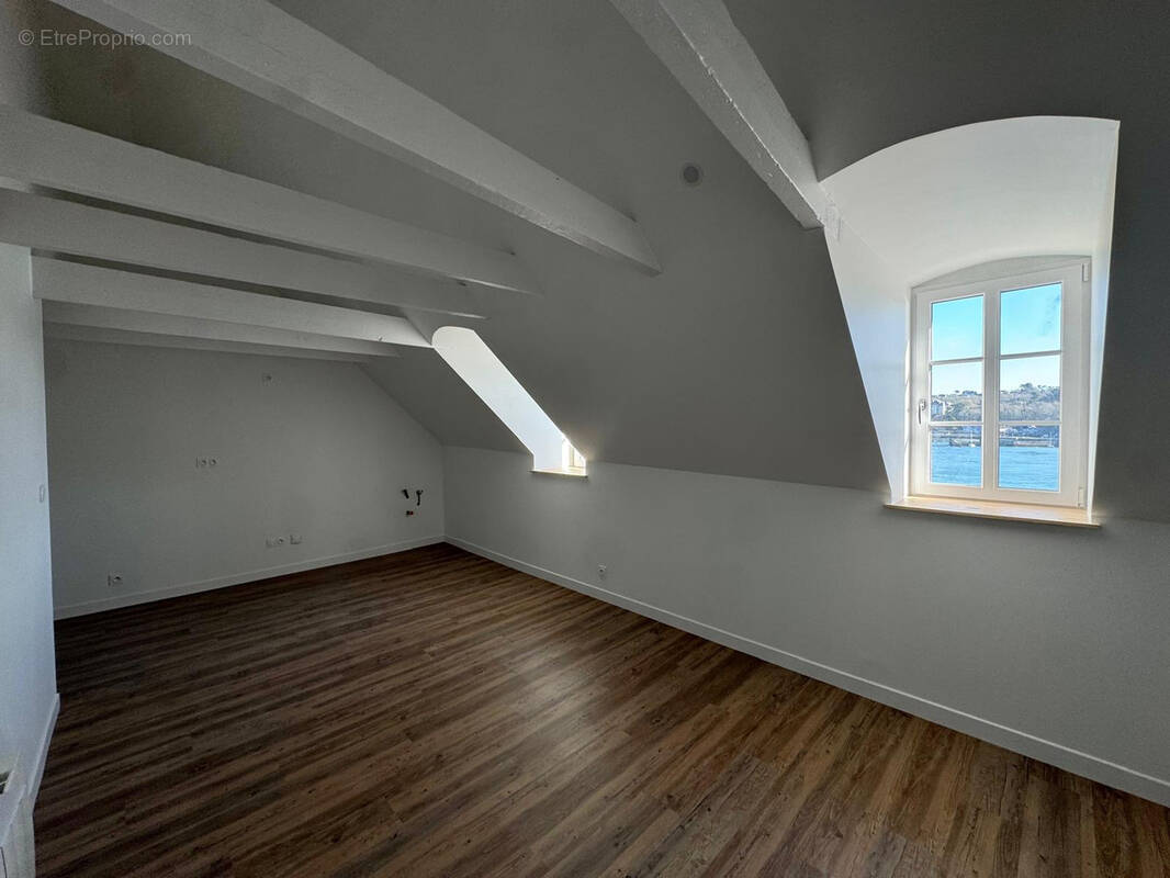 Appartement à AUDIERNE