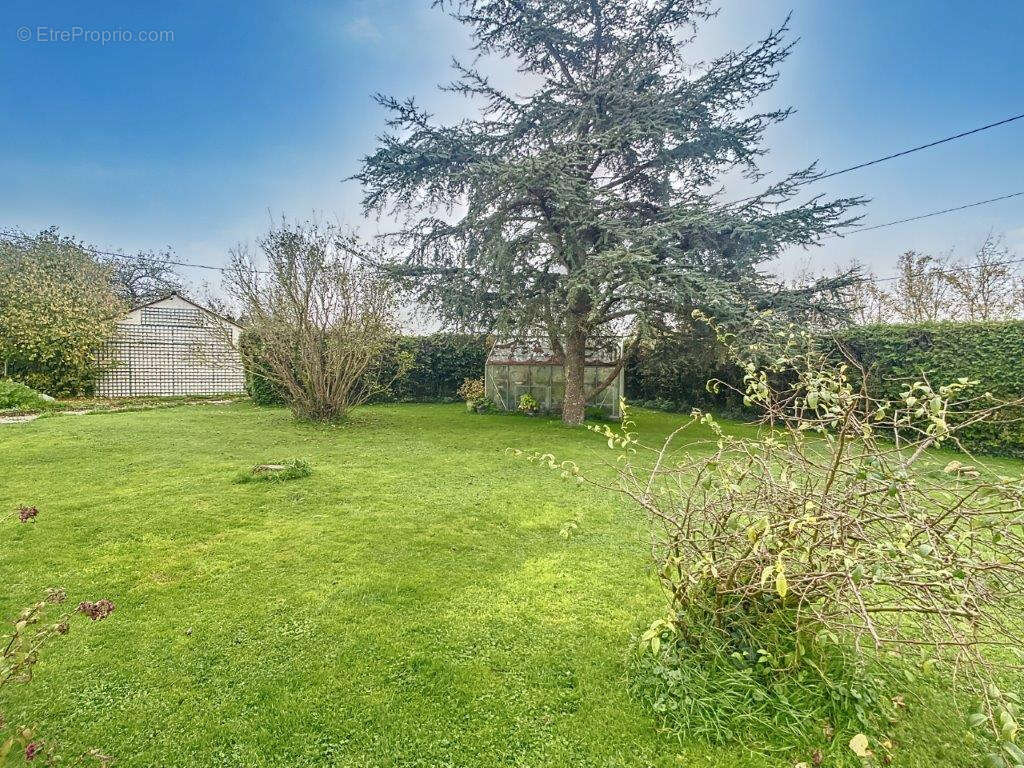 Maison à LIESVILLE-SUR-DOUVE