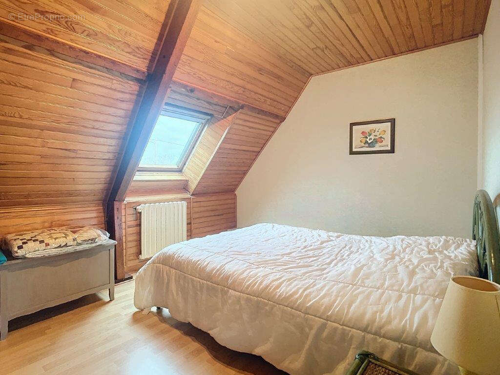 Maison à LIESVILLE-SUR-DOUVE