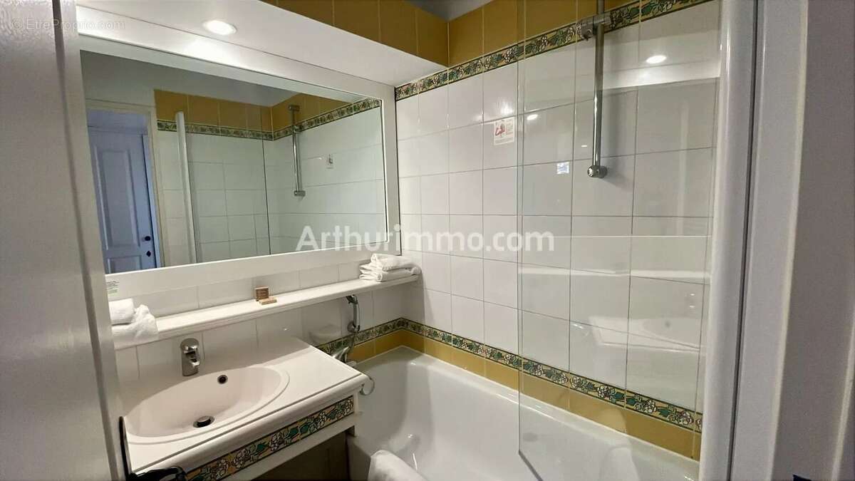 Appartement à LES ISSAMBRES