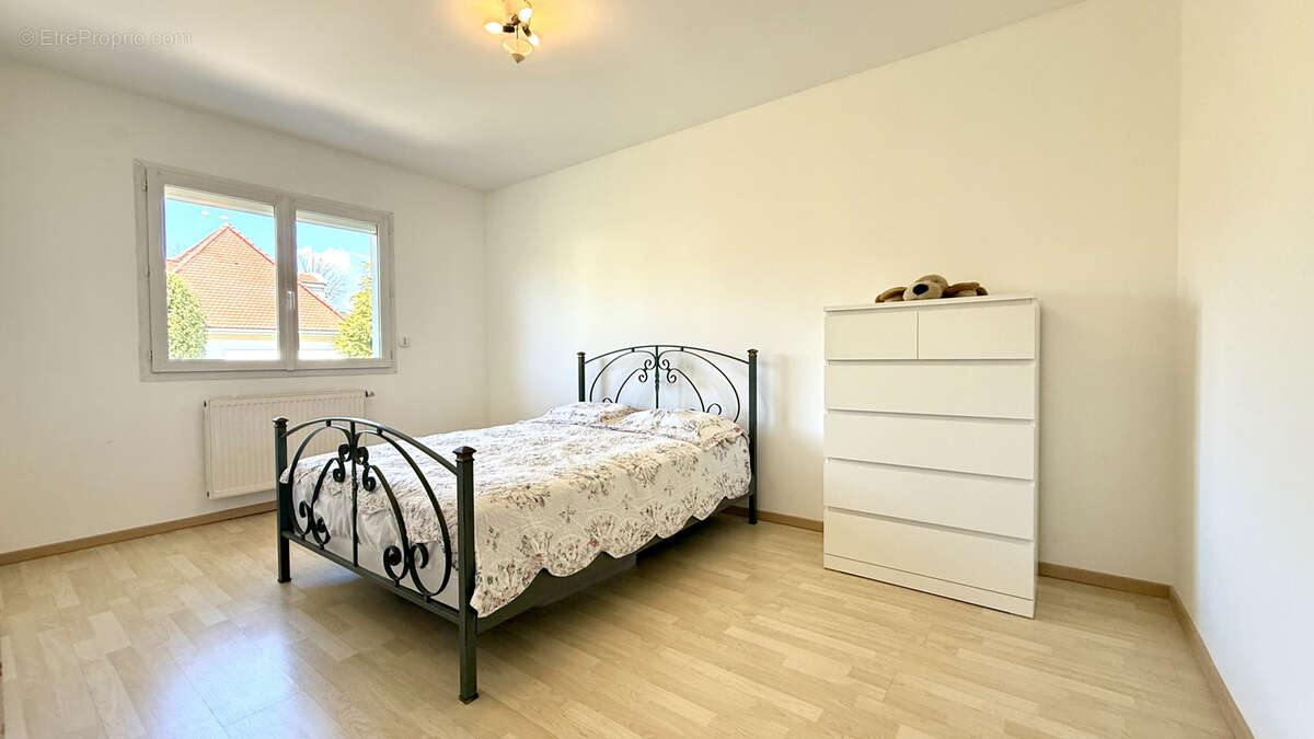 Maison à PREVESSIN-MOENS