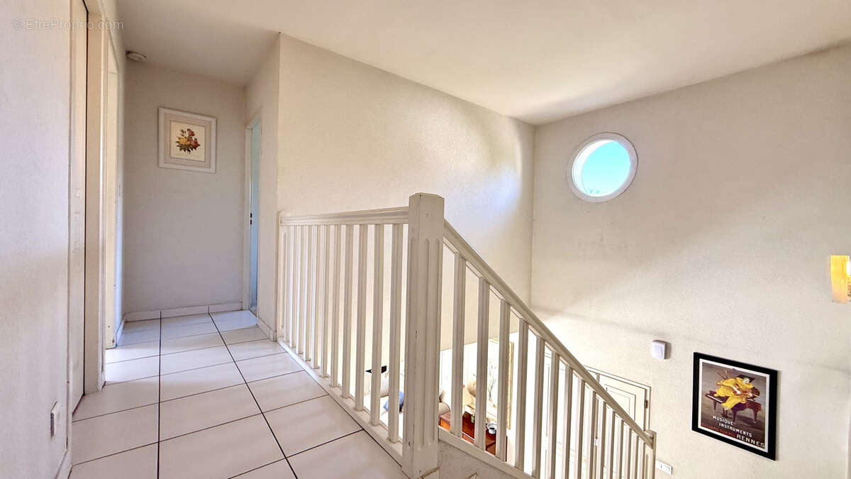 Maison à PREVESSIN-MOENS