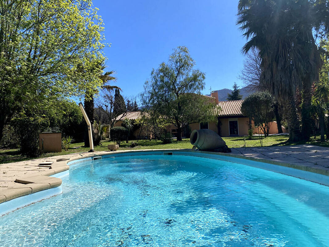 Maison à MONTESQUIEU-DES-ALBERES