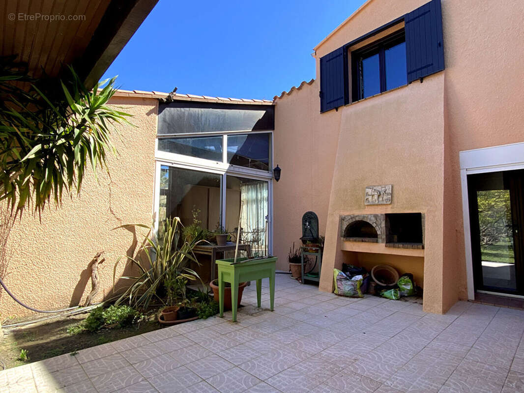 Maison à MONTESQUIEU-DES-ALBERES