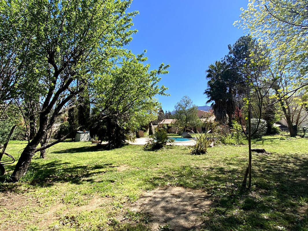 Maison à MONTESQUIEU-DES-ALBERES